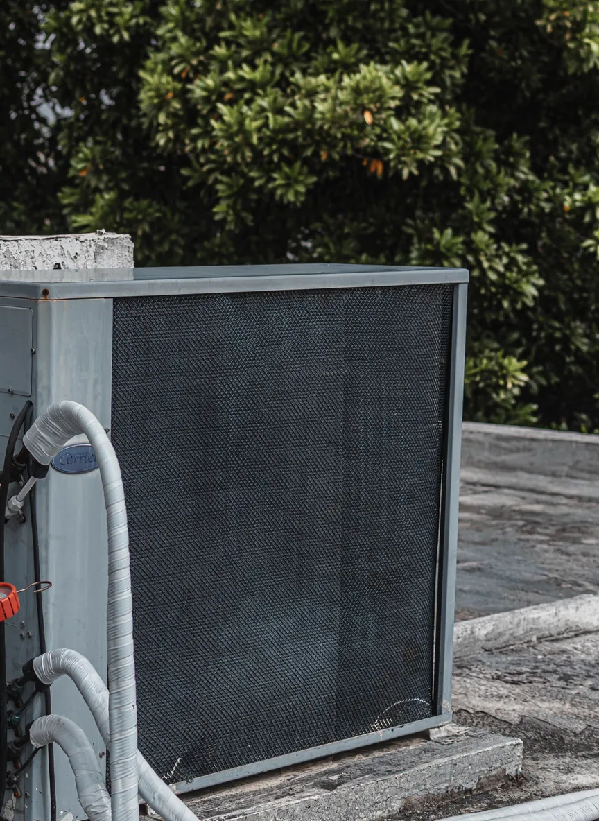 Atendimento técnico de climatização comercial em Joinville-SC